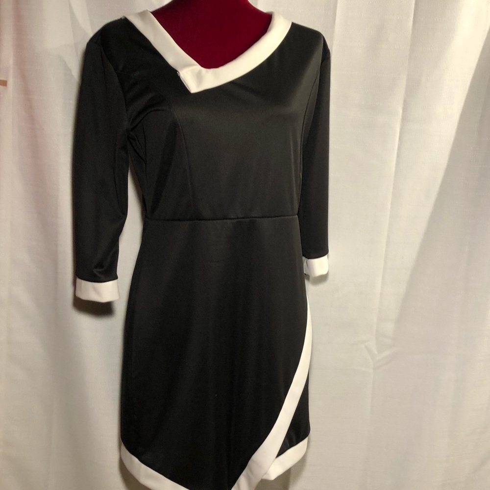 Black & White Top - Poly - Large